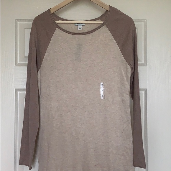 ⭐️❤️ Old Navy Color-block Sweater ❤️⭐️ - Picture 2 of 3